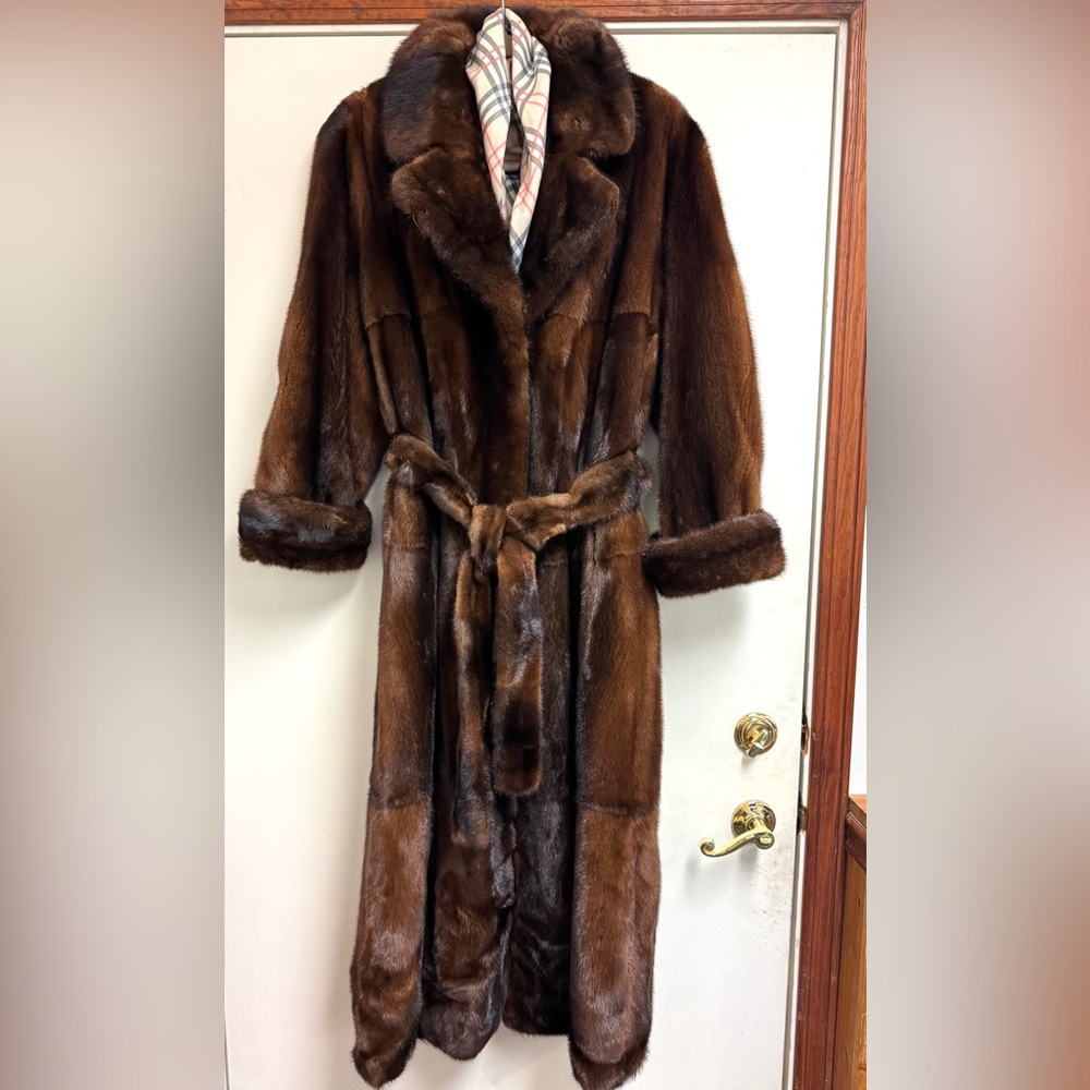 Mink fur Coat. M/L